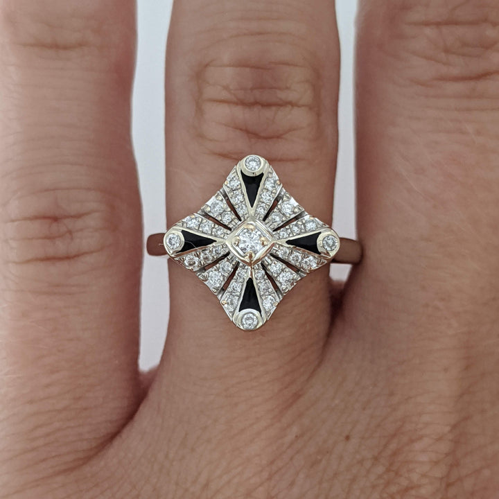 14K WHITE .42 CARAT TOTAL WEIGHT I1 I DIAMOND ROUND (37) SQUARE TOP ESTATE RING 4.2 GRAMS