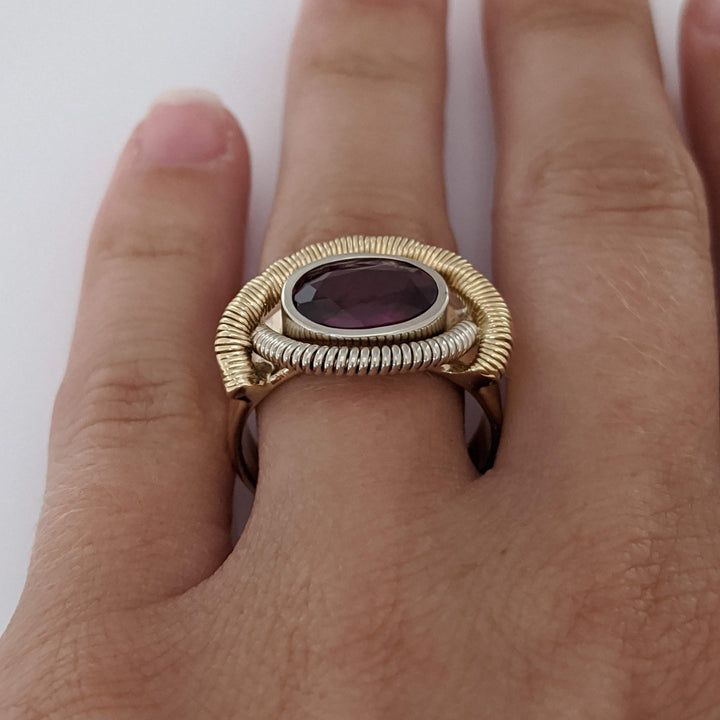 14K RHODOLITE GARNET OVAL 7X10 BEZEL WIRE ESTATE RING 8.7 GRAMS