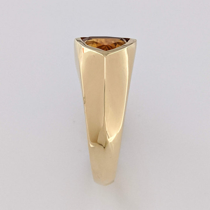 14K CITRINE TRILLION CUT 8MM BEZEL WITH (5) MELEE ESTATE RING 6.6 GRAMS