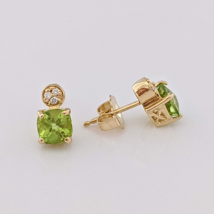 14K PERIDOT CUSHION CUT 5MM WITH (6) MELEE ESTATE EARRINGS 1.6 GRAMS