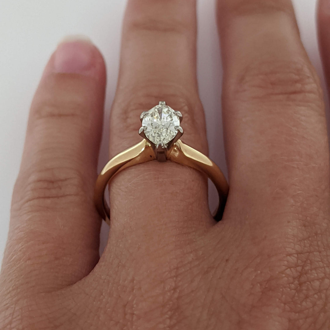 18K .89 CARAT TOTAL SI2 L DIAMOND MARQUISE ESTATE SOLITAIRE RING 4.0 GRAMS