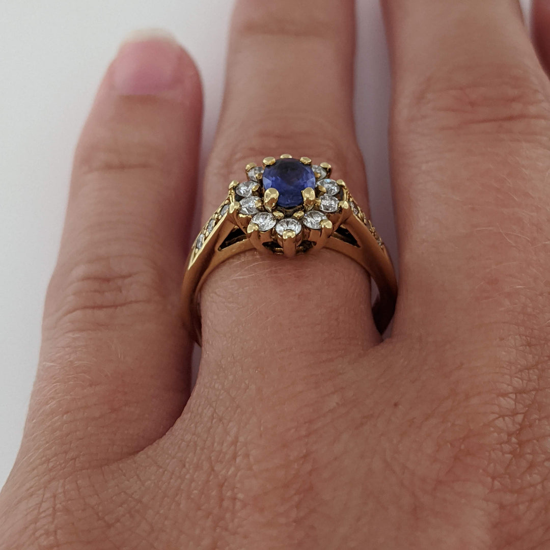 18K SAPPHIRE OVAL 4.5X5.6 "AA" WITH (16) MELEE ESTATE RING 5.2 GRAMS