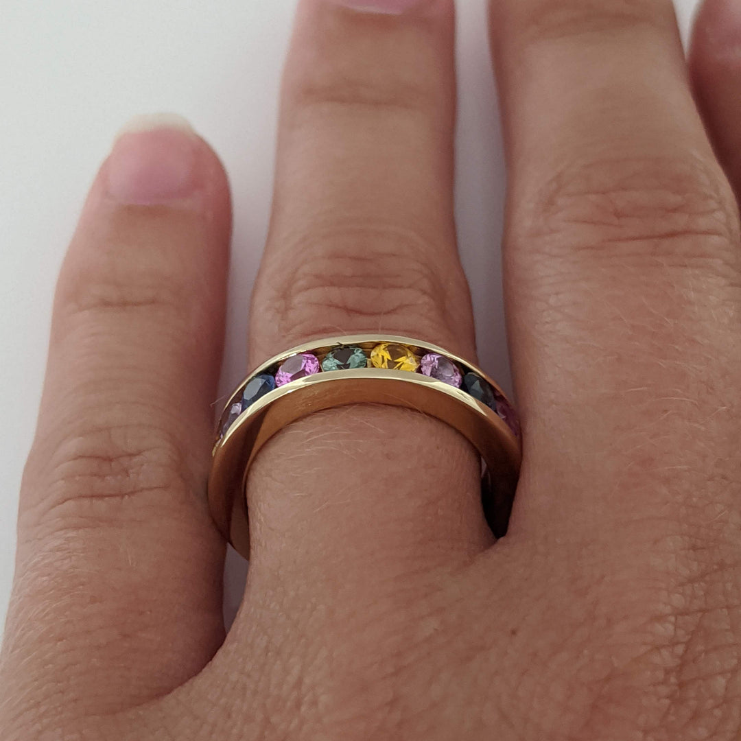 14K SAPPHIRE ROUND (10) MULTI- COLORED ESTATE CHANNEL BAND 6.5 GRAMS
