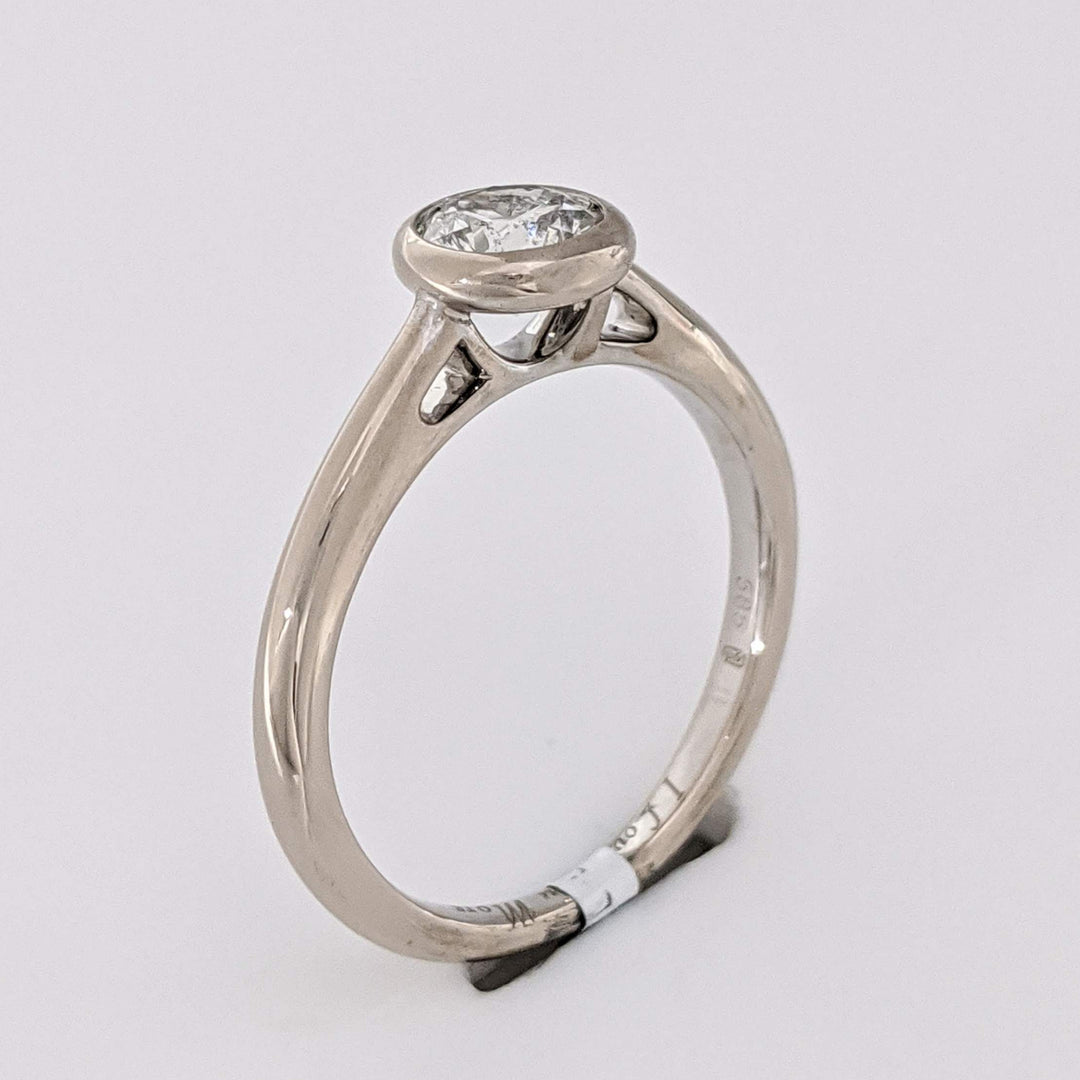14K WHITE .72 CARAT TOTAL VS2 J DIAMOND ROUND ESTATE BEZEL RING 3.5 GRAMS