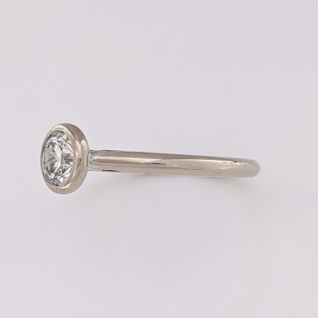 14K WHITE .72 CARAT TOTAL VS2 J DIAMOND ROUND ESTATE BEZEL RING 3.5 GRAMS