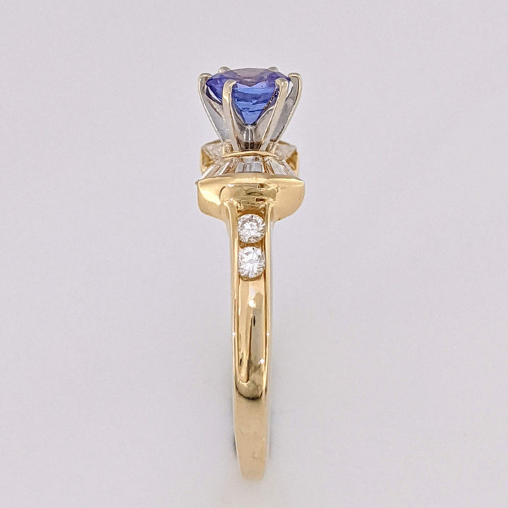 14K TANZANITE ROUND 4.7MM WITH .40 DIAMOND TOTAL WEIGHT BAGUETTE (6) ROUND (4) ESTATE RING 2.5 GRAMS
