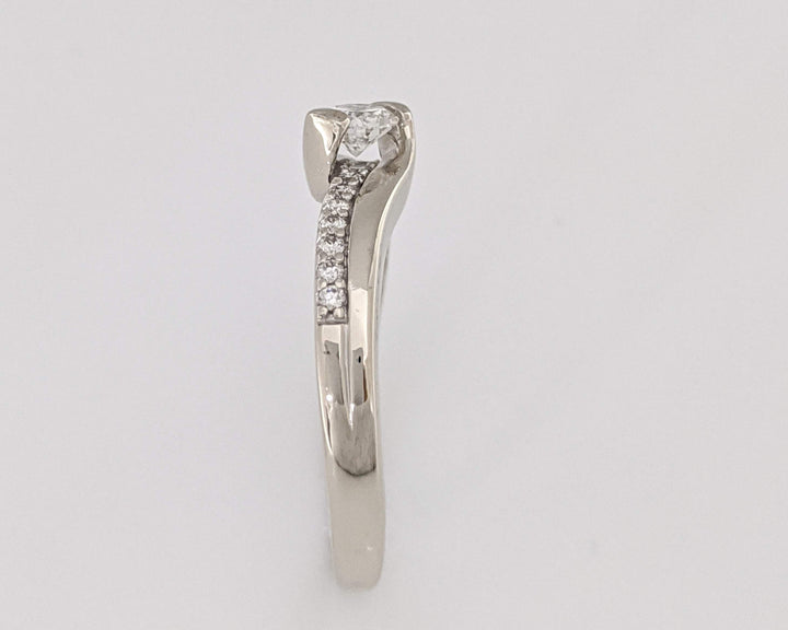 14K .48 CARAT TOTAL WEIGHT I1 H DIAMOND ROUND (16) BYPASS ESTATE RING 4.3 GRAMS