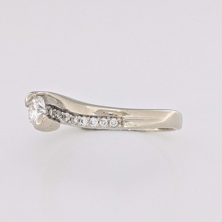 14K .48 CARAT TOTAL WEIGHT I1 H DIAMOND ROUND (16) BYPASS ESTATE RING 4.3 GRAMS
