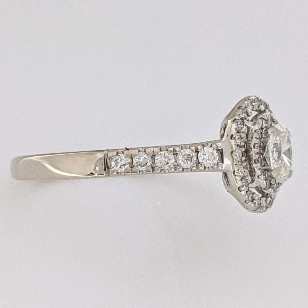14K WHITE .60 CARAT TOTAL WEIGHT SI1 I DIAMOND OVAL (1) ROUND (46) ESTATE HALAO RING 3.2 GRAMS
