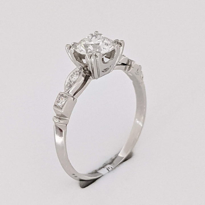 PLATINUM .83 CARAT TOTAL WEIGHT VS2 H DIAMOND ROUND (5) ESTATE RING 3.0 GRAMS
