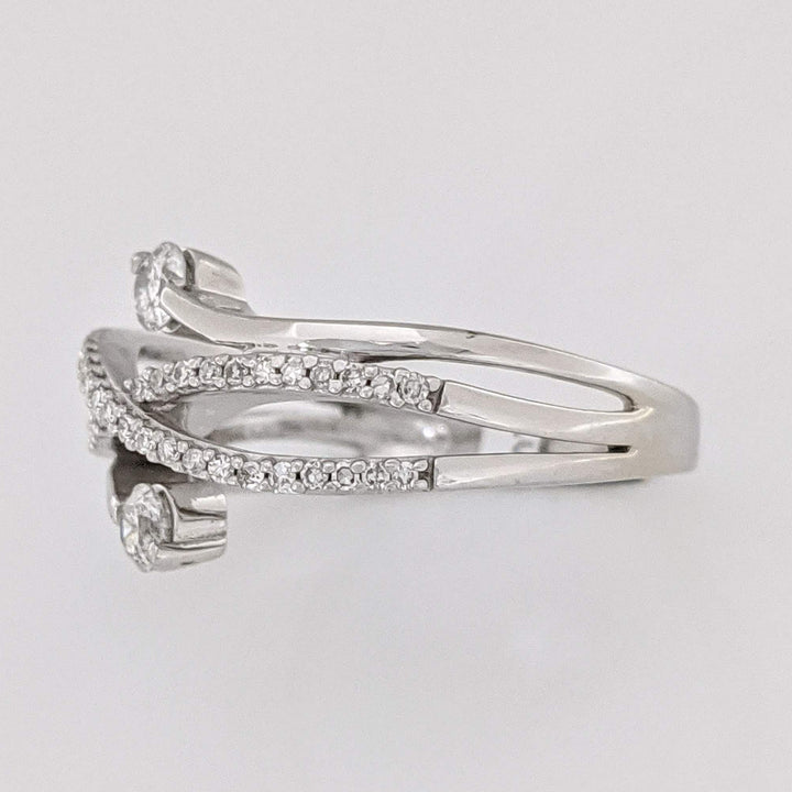 10K WHITE .37 CARAT TOTAL WEIGHT I1 I DIAMOND ROUND (49) BYPASS ESTATE RING 3.3 GRAMS