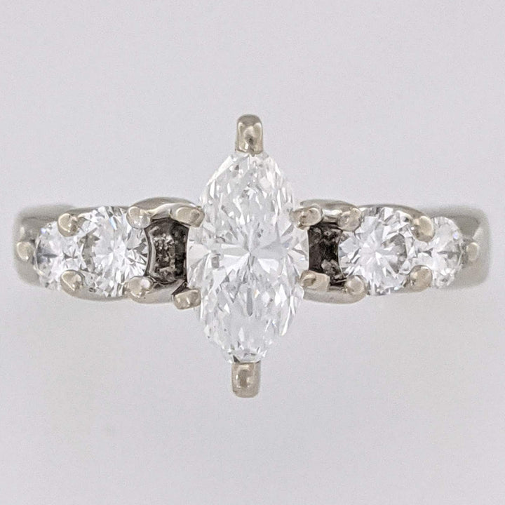 14K WHITE 1.00 CARAT TOTAL WEIGHT VS1 H DIAMOND MARQUISE (1) ROUND (4) ESTATE RING 4.1 GRAMS
