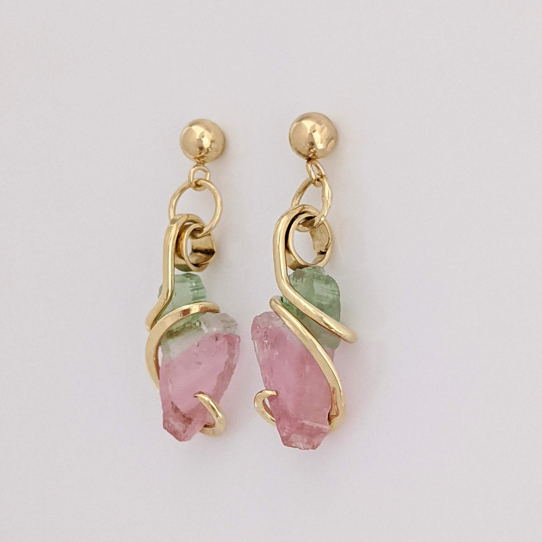 14K BI-COLORED TOURMALINE FREE FORM DANGLE ESTATE EARRINGS 2.8 GRAMS