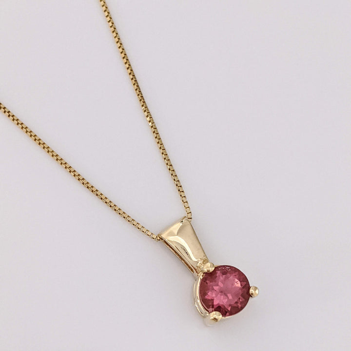14K PINK TOURMALINE ROUND 5MM ESTATE PENDANT & CHAIN 2.2 GRAMS