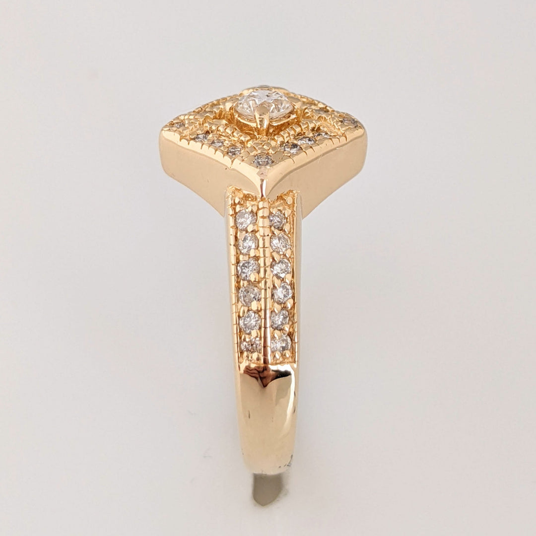 14K .57 CARAT TOTAL WEIGHT I1 I DIAMOND ROUND (41) ESTATE RING 2.6 GRAMS