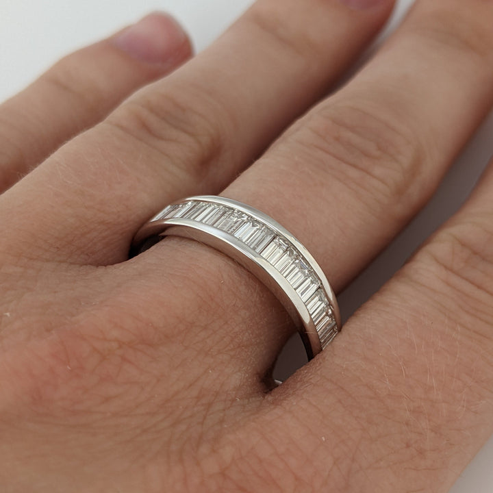 14K WHITE .96 CARAT TOTAL WEIGHT VS1 F DIAMOND BAGUETTE (16) CHANNEL SET ESTATE BAND 3.7 GRAMS