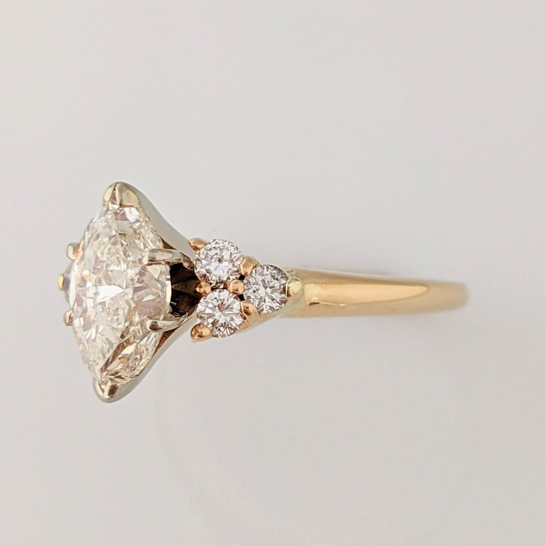 14K 1.36 CARAT TOTAL WEIGHT I1 K DIAMOND MARQUISE WITH (6) ROUND MELEE ESTATE RING 3.0 GRAMS