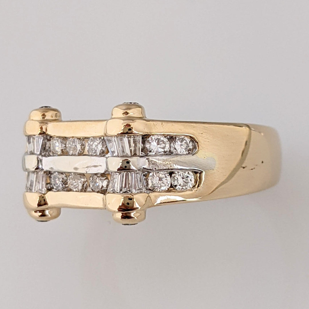 14K .46 CARAT TOTAL WEIGHT I1 H DIAMOND ROUND (18) BAGUETTE (12) 5.2 GRAMS