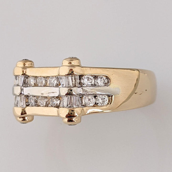 14K .46 CARAT TOTAL WEIGHT I1 H DIAMOND ROUND (18) BAGUETTE (12) 5.2 GRAMS