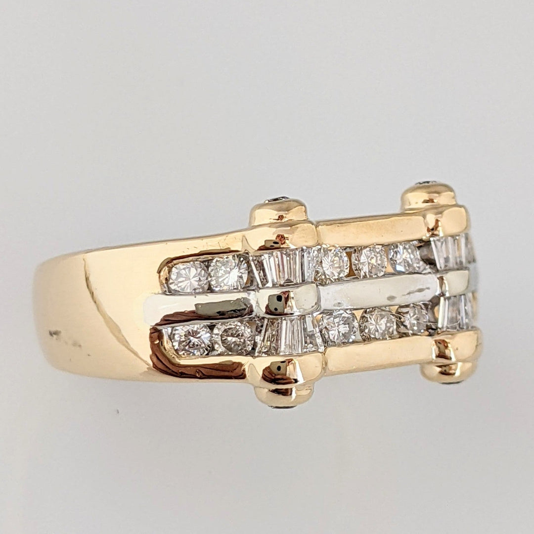 14K .46 CARAT TOTAL WEIGHT I1 H DIAMOND ROUND (18) BAGUETTE (12) 5.2 GRAMS