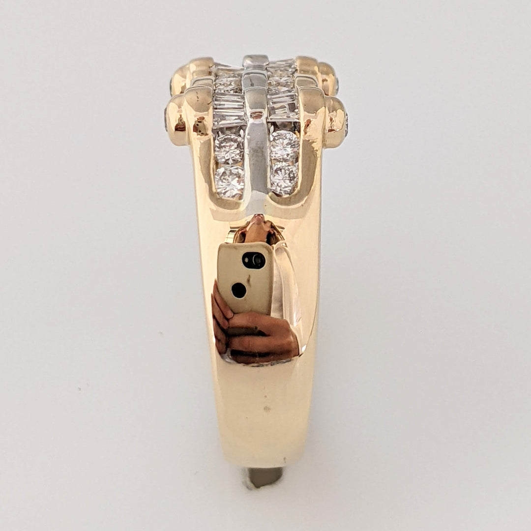 14K .46 CARAT TOTAL WEIGHT I1 H DIAMOND ROUND (18) BAGUETTE (12) 5.2 GRAMS