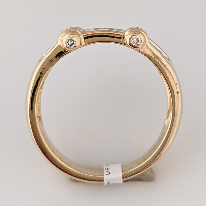 14K .46 CARAT TOTAL WEIGHT I1 H DIAMOND ROUND (18) BAGUETTE (12) 5.2 GRAMS