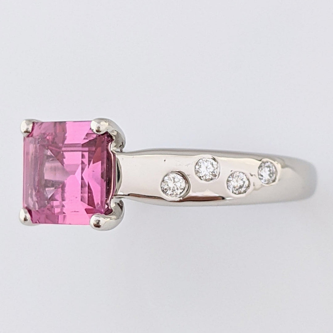 PLATINUM PINK SAPPHIRE PRINCESS CUT 1.41 CARAT TOTAL WITH .12 DIAMOND TOTAL WEIGHT FLUSH SET ESTATE RING 6.0 GRAMS