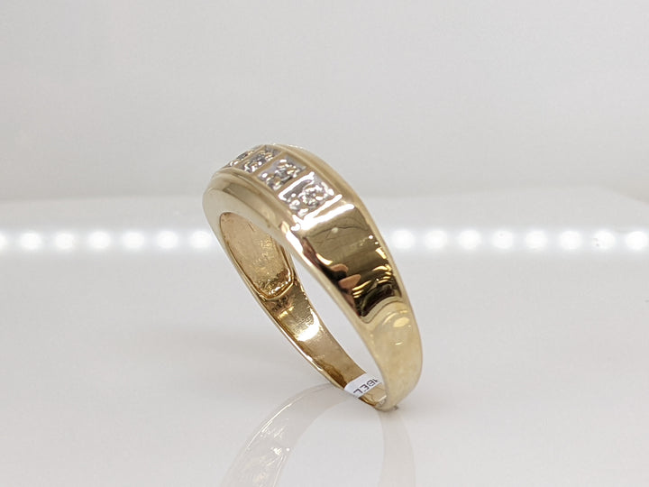 10K DIAMOND ROUND (5) BOX HEAD ESTATE BAND 4.3 GRAMS