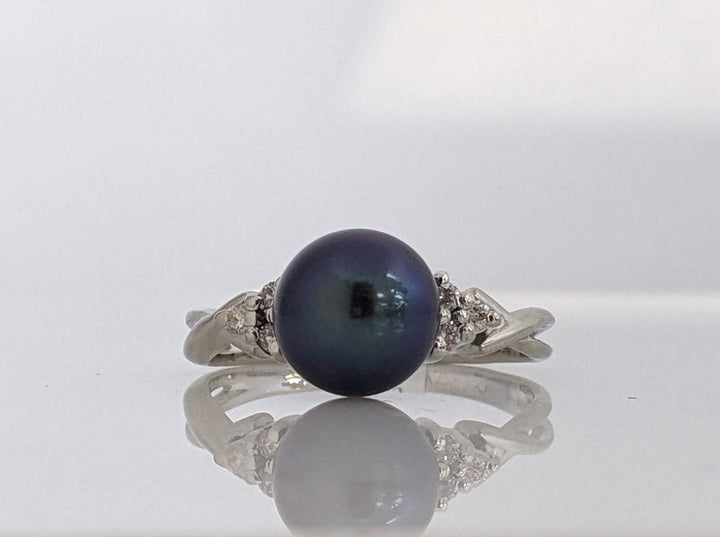 14K WHITE BLACK PEARL ROUND 8MM WITH .10 DIAMOND TOTAL WEIGHT (8) ESTATE RING 3.0 GRAMS