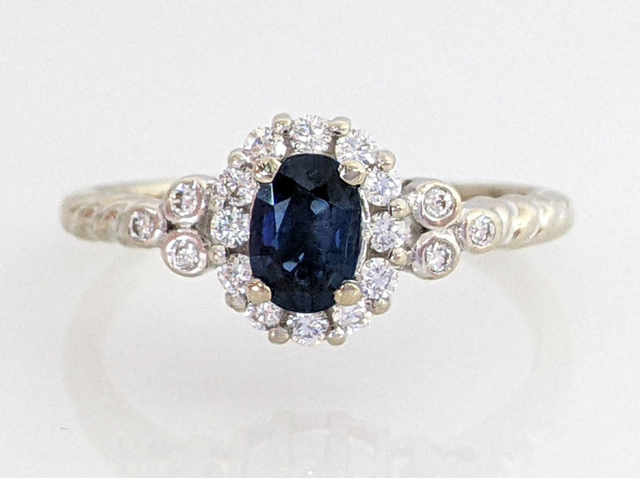 14KW SAPPHIRE "AA" OVAL WITH .30 DIAMOND TOTAL WEIGHT 2.9 GRAMS