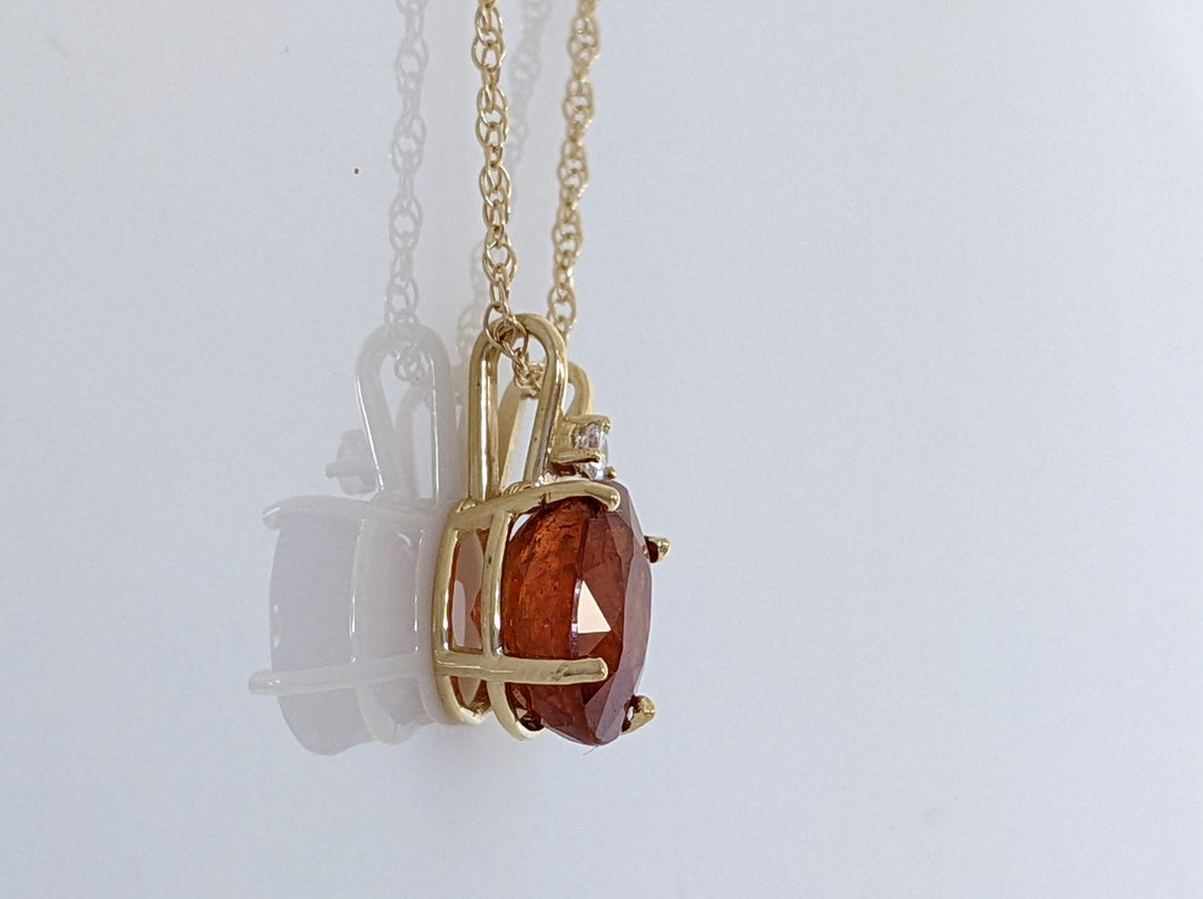 14K FIRE OPAL OVAL 7X9 WITH MELEE ESTATE PENDANT AND CHAIN 2.2 GRAMS