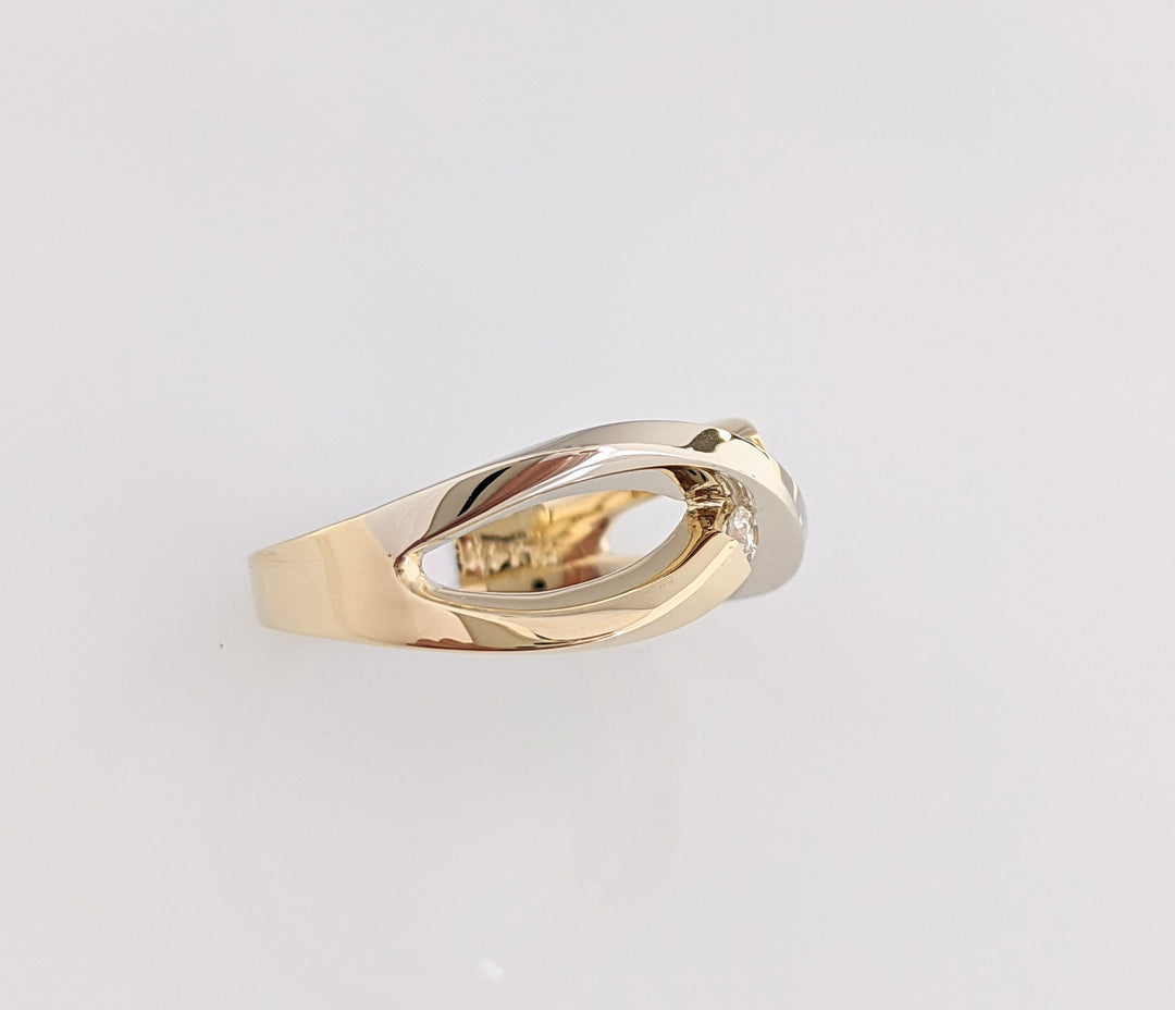 14K TWO- TONE FIGURE 8 WITH (2) MELEE ESTATE RING 4.2 GRAMS