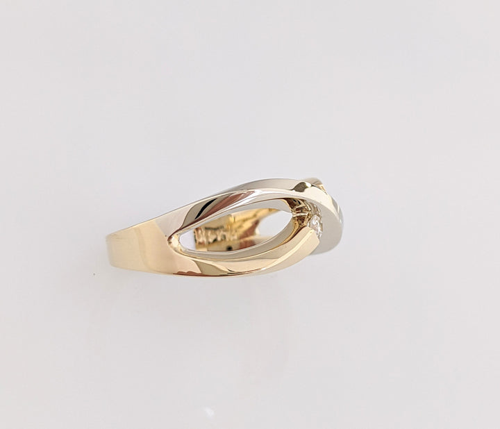 14K TWO- TONE FIGURE 8 WITH (2) MELEE ESTATE RING 4.2 GRAMS