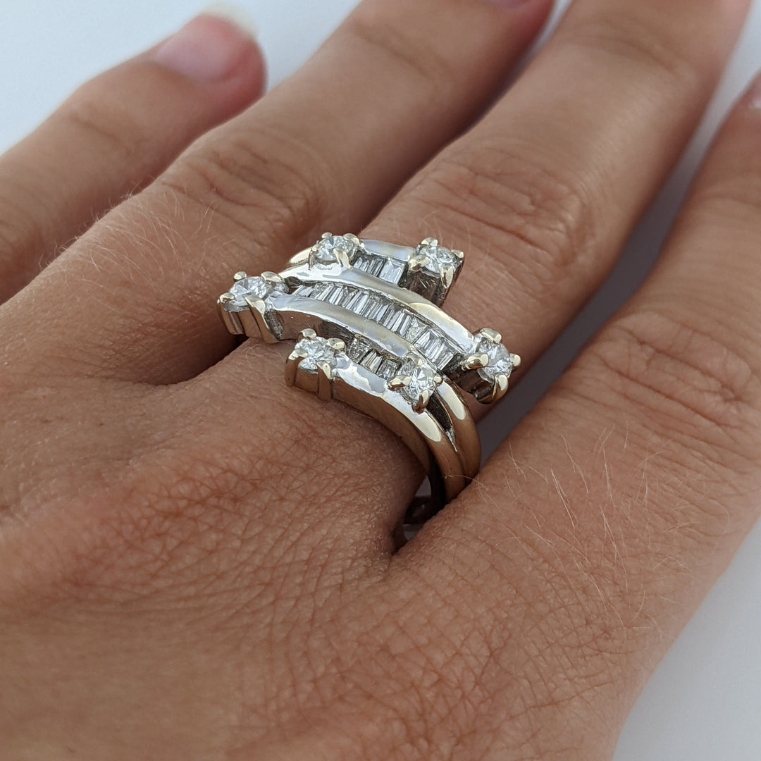 14K WHITE 1.00 CARAT TOTAL WEIGHT I1 H DIAMOND ROUND (6) BAGUETTE (18) ESTATE RING 6.6 GRAM