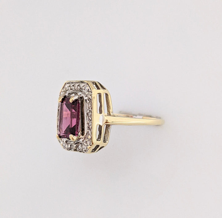 14K RHODOLITE GARNET EMERALD CUT 6X8 WITH .20 DIAMOND TOTAL WEIGHT RING 3.3 GRAMS