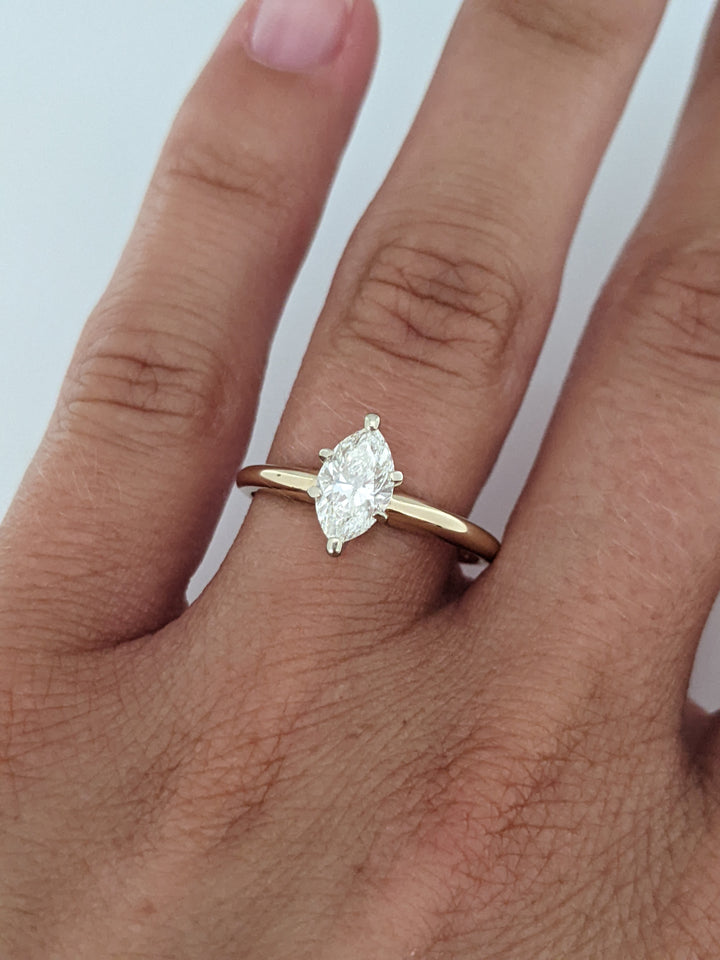 14K .76 CARAT TOTAL I1 G MARQUISE ESTATE RING 2.0 GRAMS