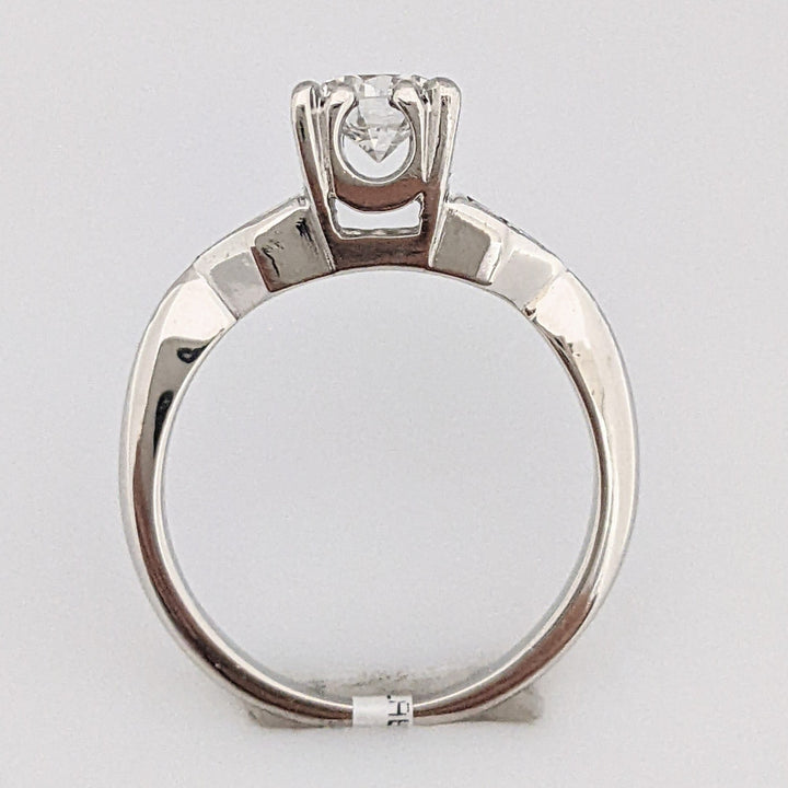 PLATINUM 1.01 CARAT TOTAL WEIGHT VS2 H DIAMOND ROUND (1) BAGUETTE (2) TRILLION (2) ESTATE RING 5.8 GRAMS