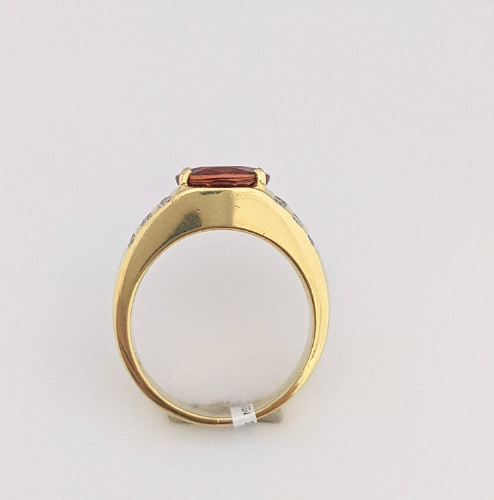 18K MANDARIN GARNET OVAL 3.22CT WITH .60 DIAMOND TOTAL WEIGHT ROUND ESTATE RING 10.4 GRAMS