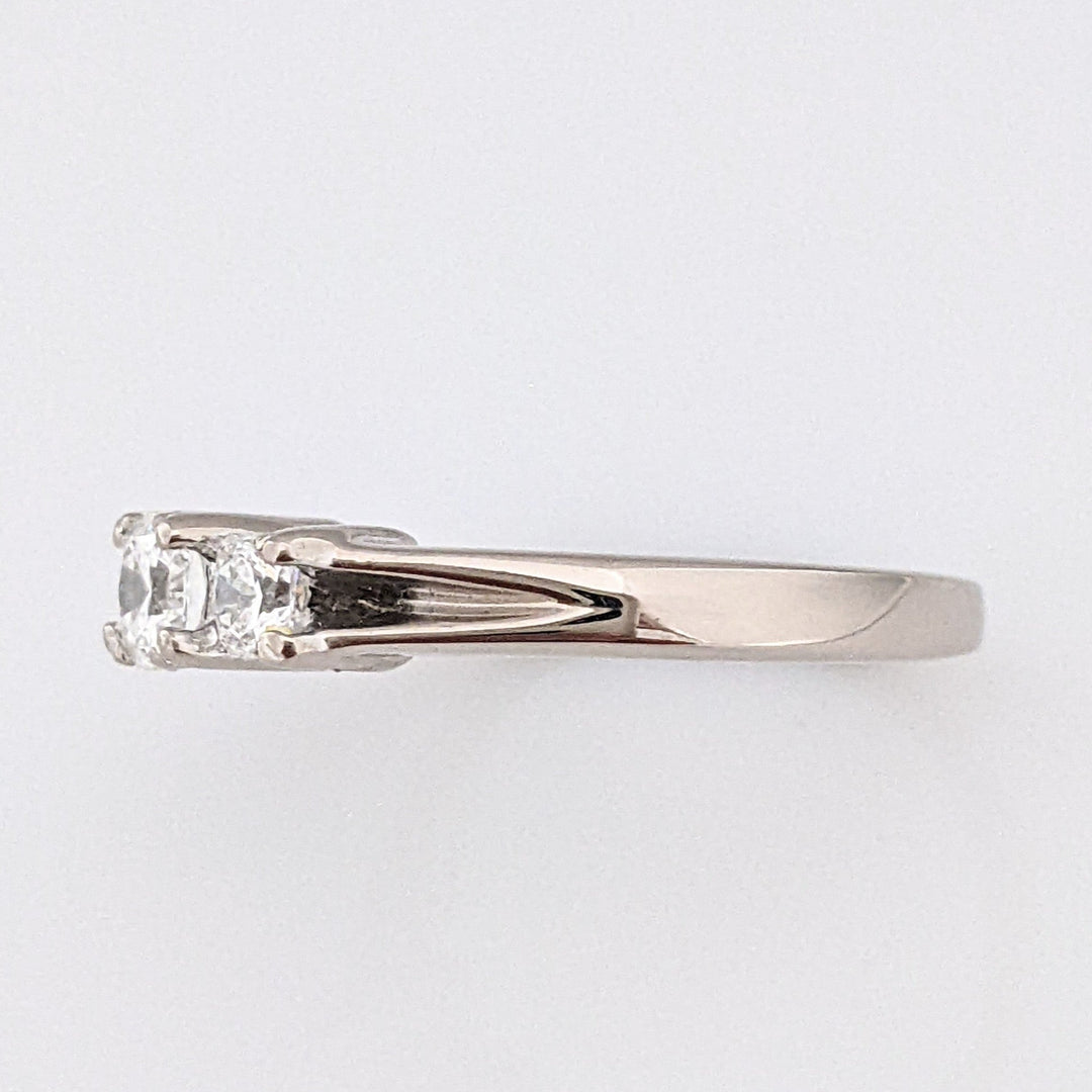 18K WHITE .74 CARAT TOTAL WEIGHT VVS H DIAMOND DREAM CUT TRINITY ESTATE RING 4.8 GRAMS