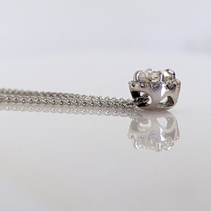 18KW .24 CARAT TOTAL WEIGHT SI2 H DIAMOND ROUND (13) HALO ESTATE ENDANT AND CHAIN 2.7 GRAMS