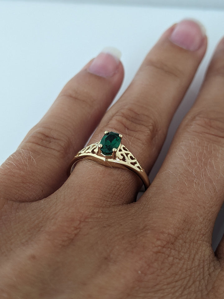 10K GREEN SPINEL OVAL 4X6 FILAGREE ESTATE RING 1.6 GRAMS