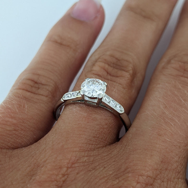 PLATINUM .75 CARAT TOTAL WEIGHT SI1 G DIAMOND ROUND (7) ESTATE RING 2.9 GRAMS