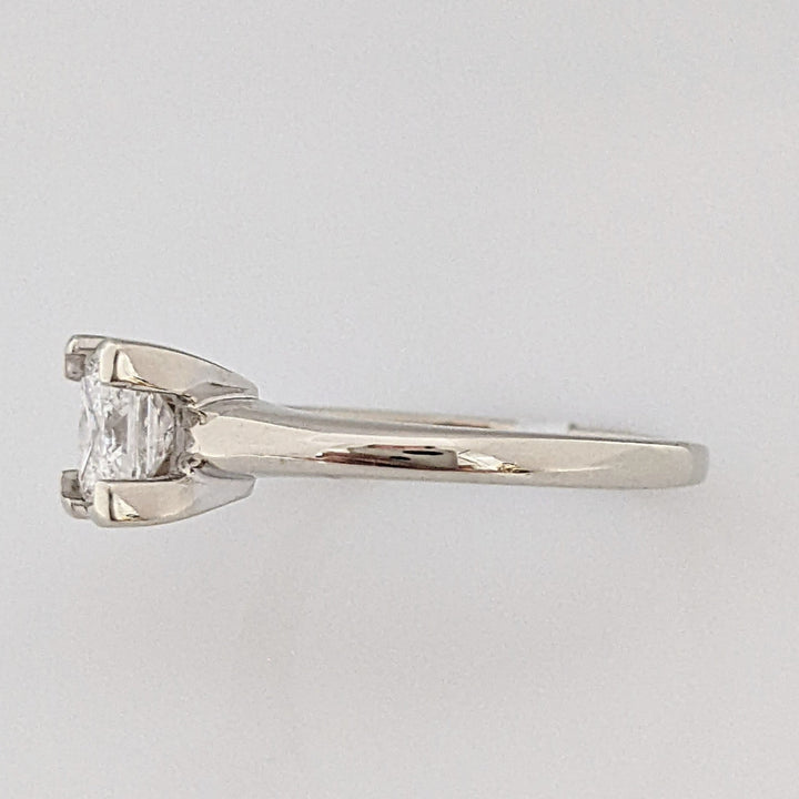 14K WHITE .71 CARAT TOTAL I1 E DIAMOND EMERALD CUT ESTATE RING 3.1 GRAMS