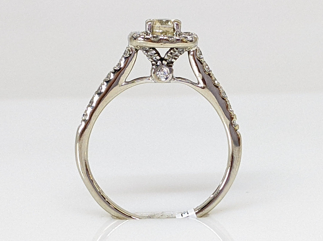 10K WHITE GOLD .73CTW I1 CHAMPANGE DIAMOND WITH (24) ROUND I1 H HALO ESTATE RING 2.4 GRAMS