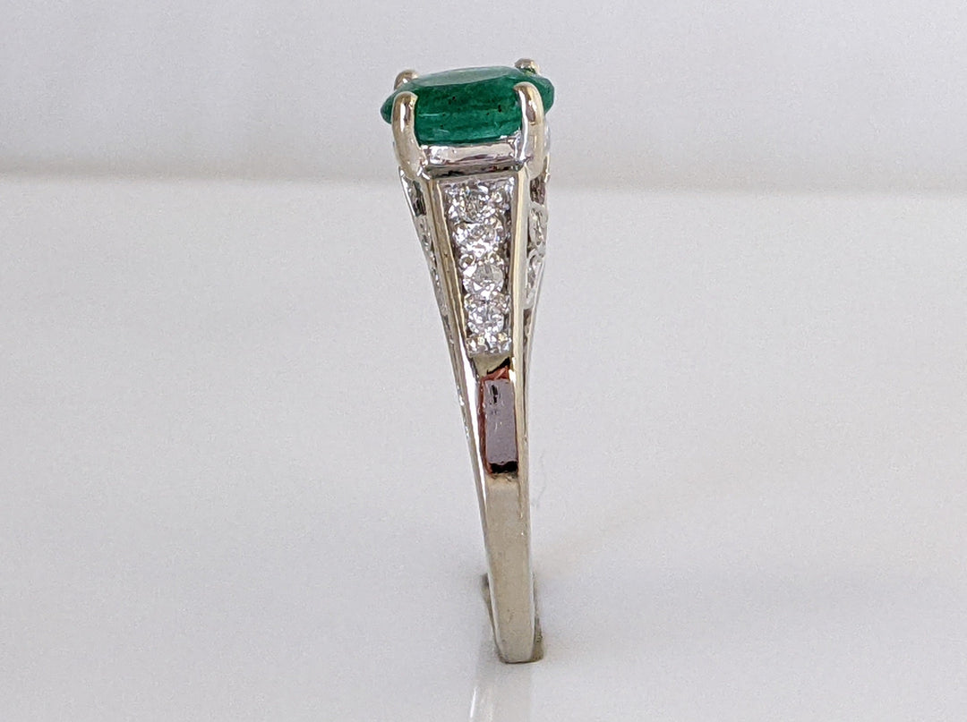 14K WHITE EMERALD OVAL 6X8 WITH (19) MELEE ESTATE RING 4.6 GRAMS