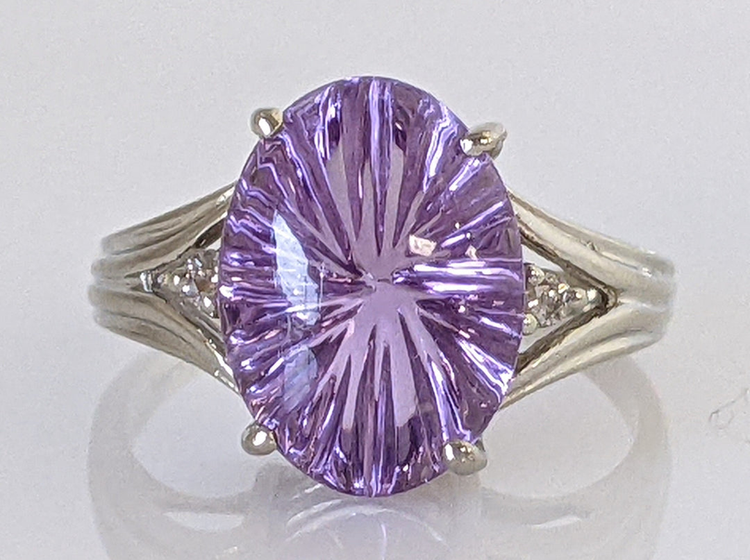 14K WHITE GOLD AMETHYST OVAL 10X14 WITH TWO DIAMONDS 4.8 GRAMS