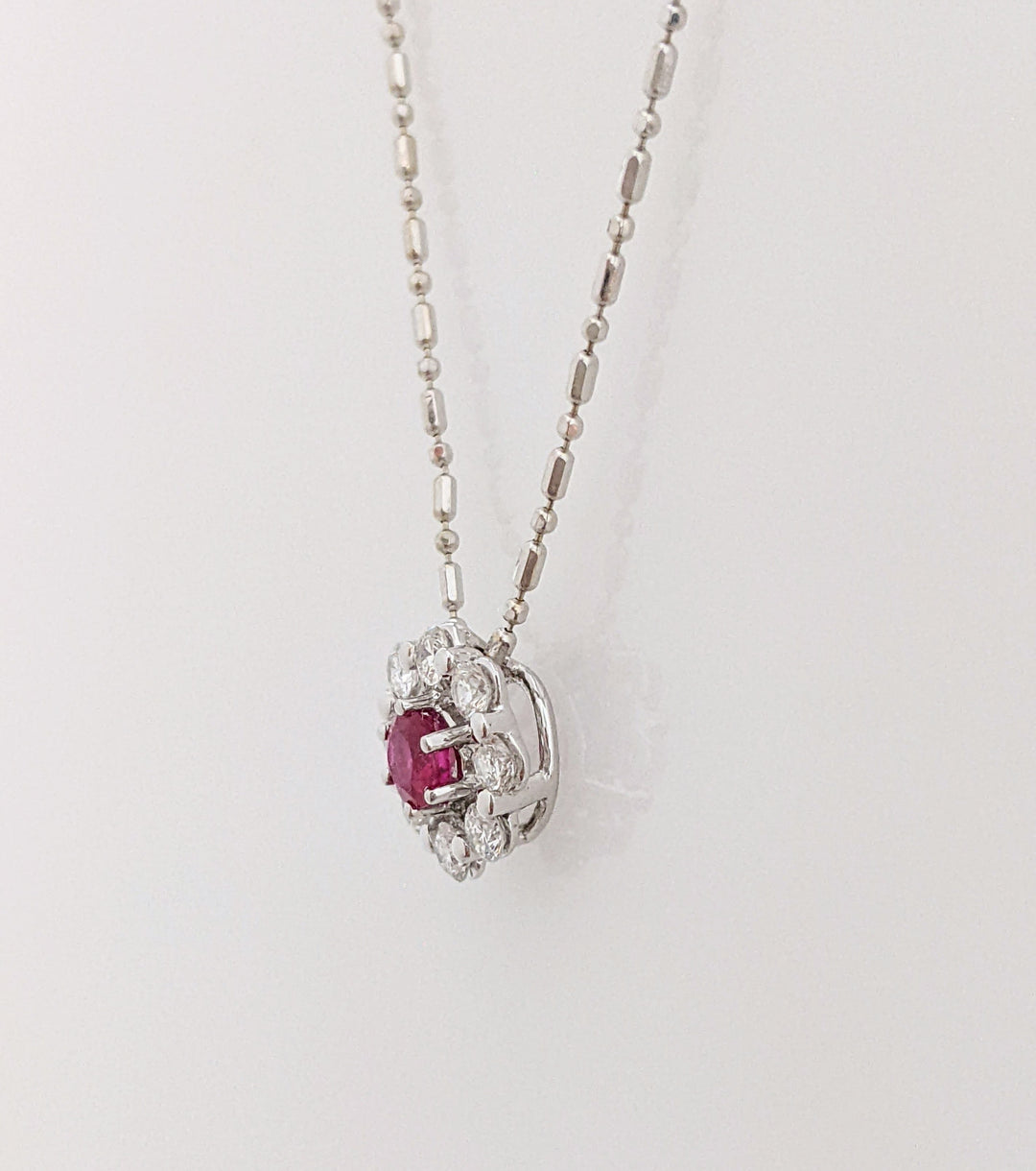 18K WHITE GOLD RUBY ROUND 4MM WITH (8) DIAMOND .32CTW SI2 G ESTATE PENDANT & CHAIN 3.0 GRAMS