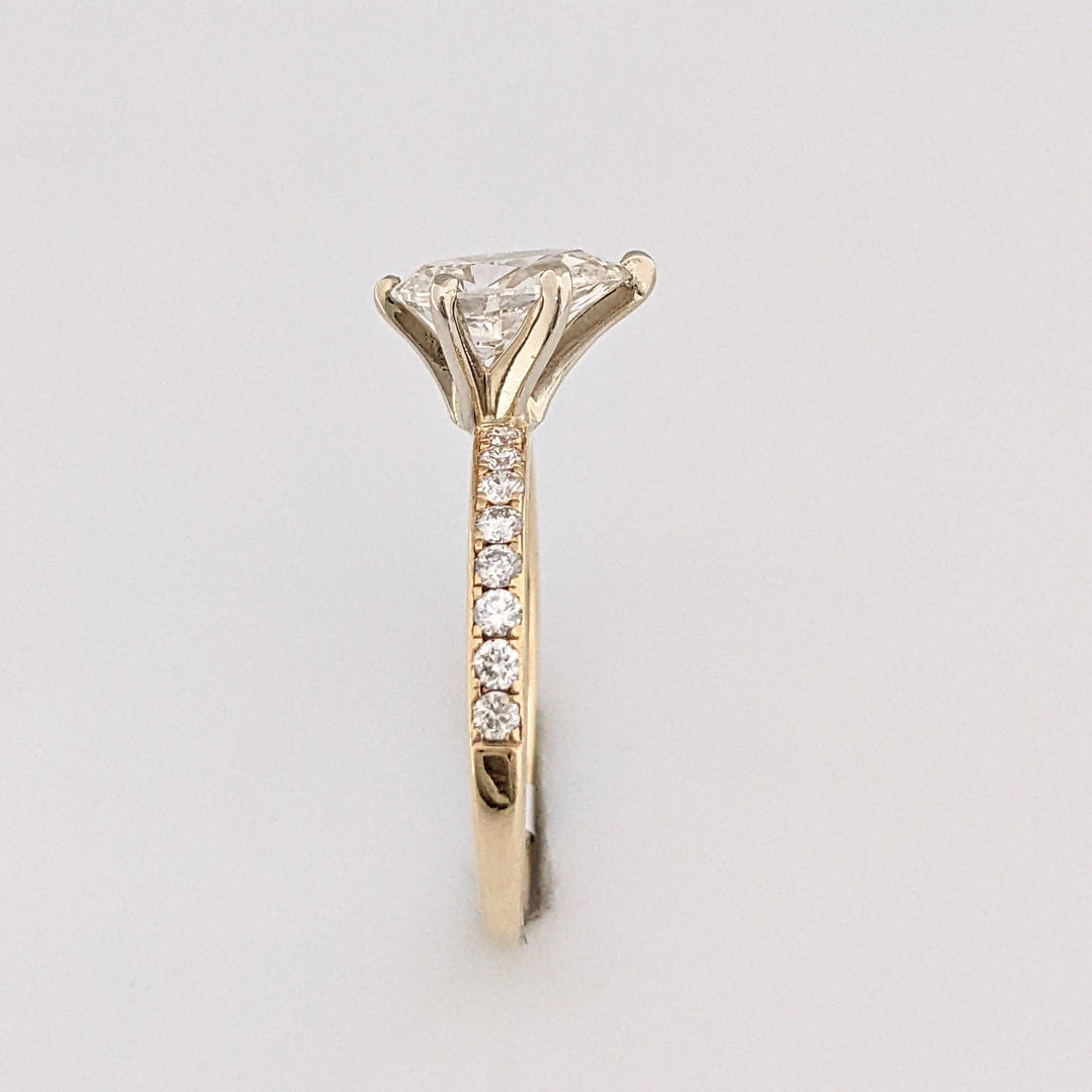 14K 1.83 CARAT TOTAL WEIGHT SI1 I DIAMOND PEAR WITH (16) ROUND MELEE ESTATE RING 2.5 GRAMS