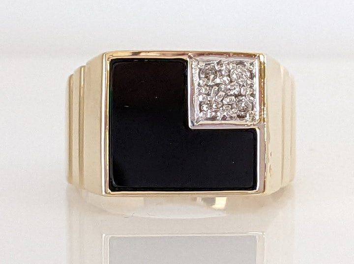10K ONYX SQUARE TOP WITH CUT OUT FOUR DIAMONDS ESTATE RING 10.0 GRAMS