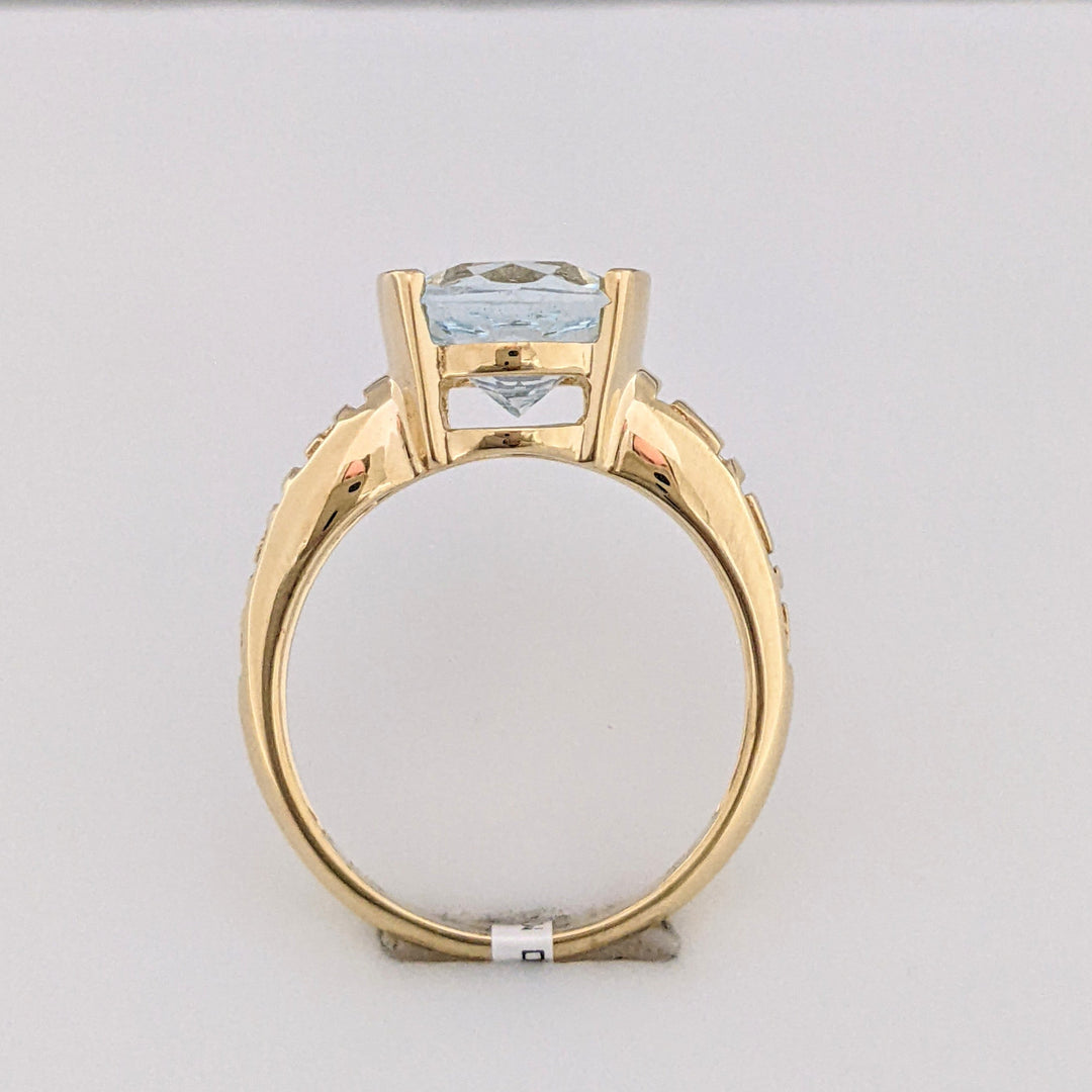 10K AQUAMARINE OVAL 9X11 HALF BEZEL ESTATE RING 4.3 GRAMS